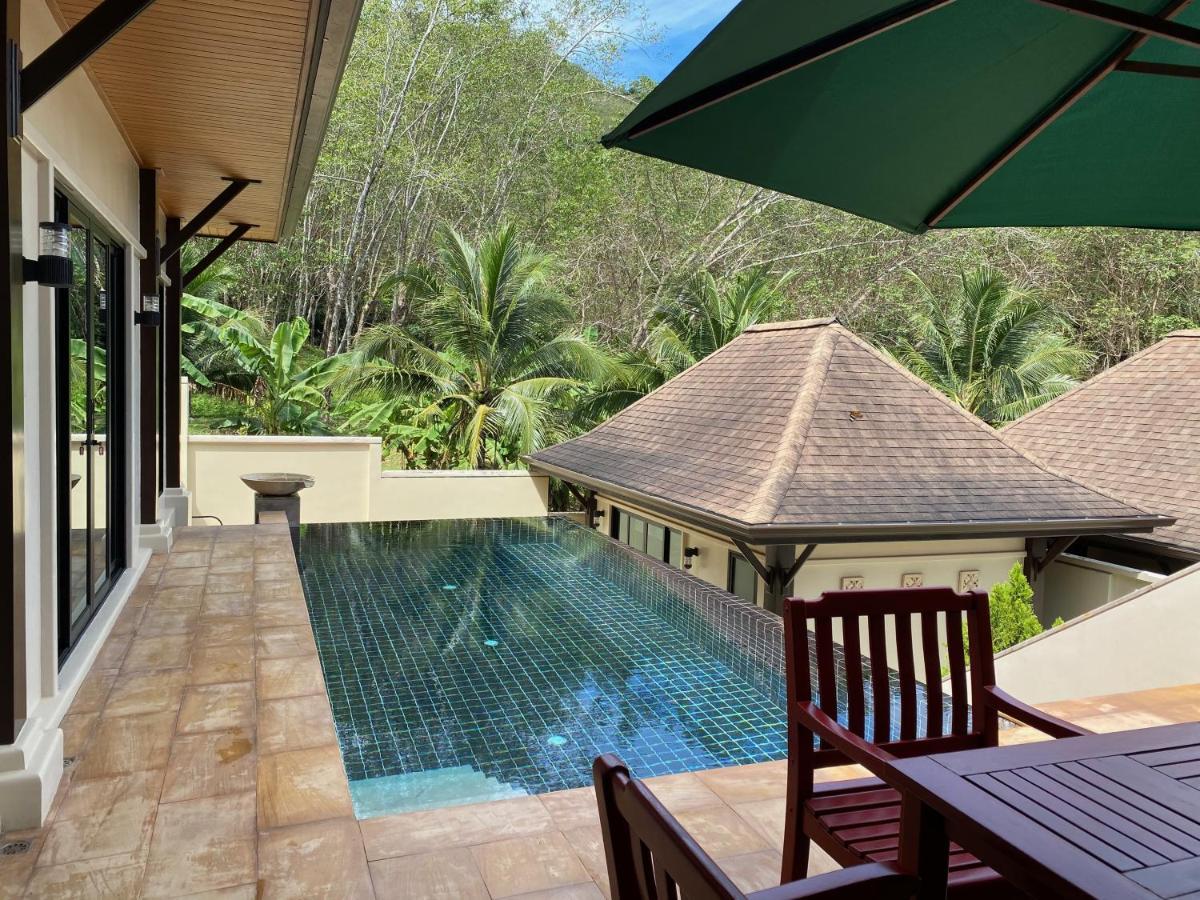 Cocktail Palm Villa Rawai Ngoại thất bức ảnh